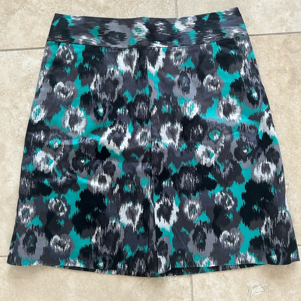 NWT Y2K Express Teal Black Gray Leopard Knee Length Skirt Abstract Zipper Size 6